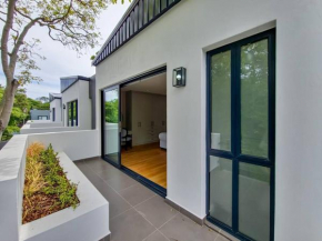 Luxurious Family home in Newlands with Pool